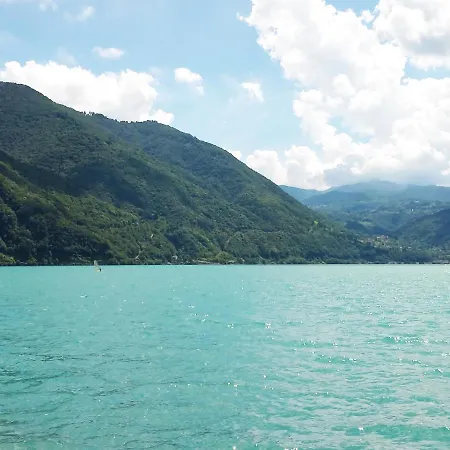 La Vite Holiday Naggio